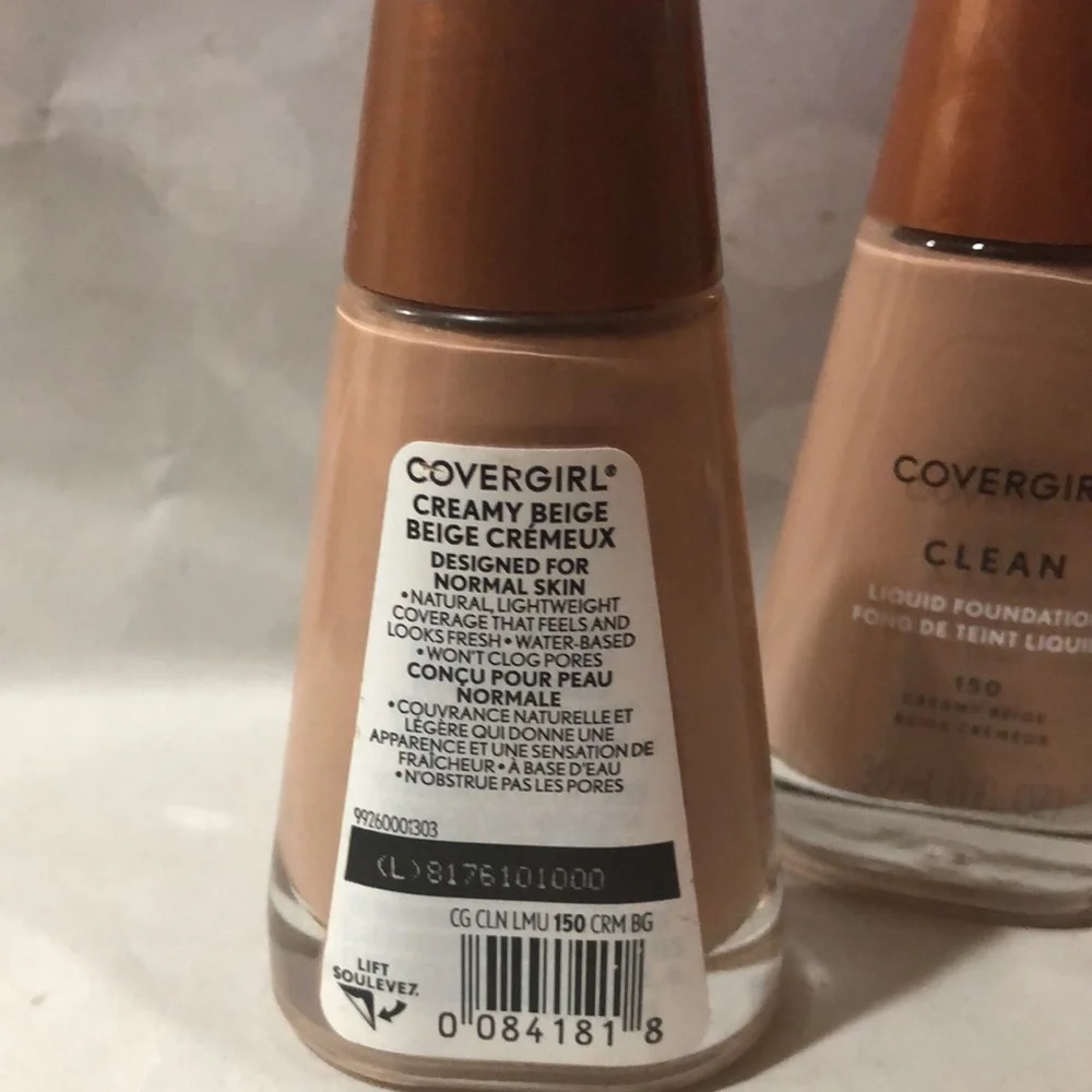 Covergirl Clean  Liquid Foundation 150 Creamy Beige  x2